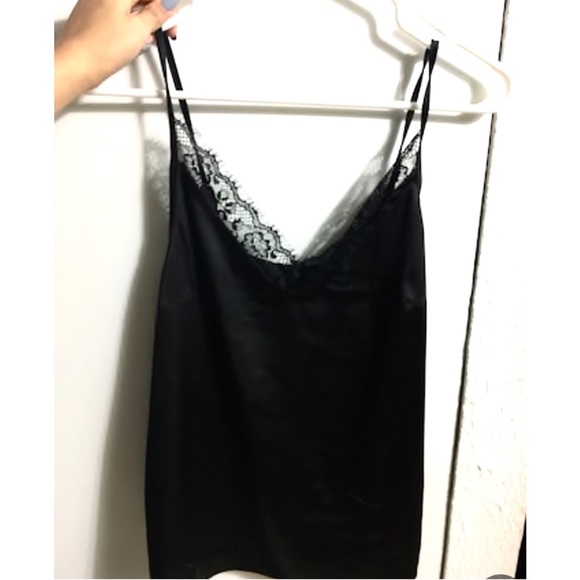 V neck Lace trim cami top - Picture 5 of 6
